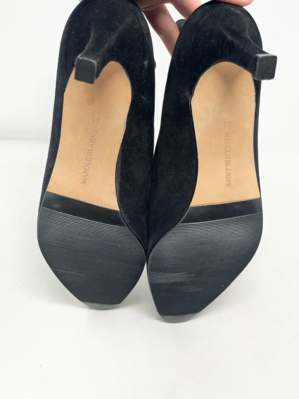 Manolo Blahnik Suede Ankle Boot Black Mid heel Almond Toe Size 41 EU Pull On
